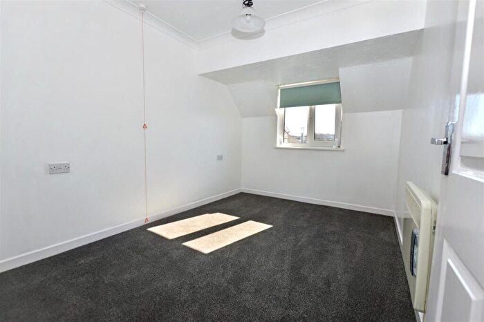 1 Bedroom Flat For Sale In George Street, Sheringham, NR26