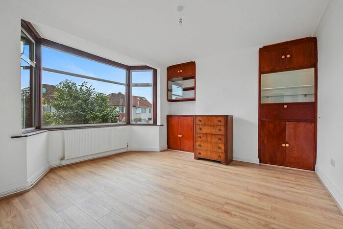 4 Bedroom Property To Rent In Dollis Hill Avenue, London, NW2