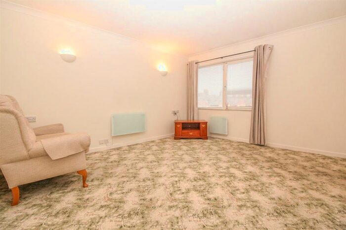 1 Bedroom Apartment For Sale In Homeforth House, High Street, Gosforth, NE3
