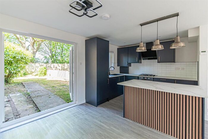 3 Bedroom Terraced House To Rent In Amberley Chase, Newcastle Upon Tyne, NE12