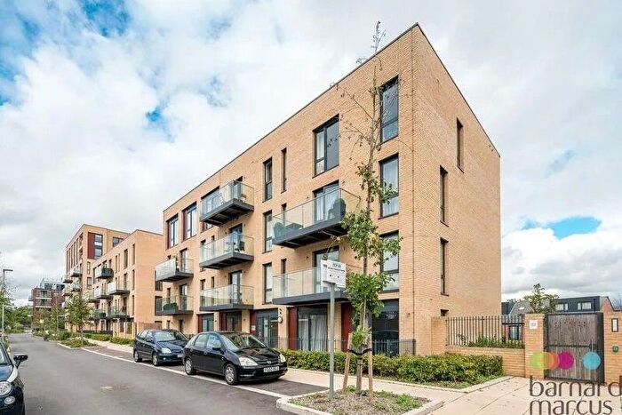 3 Bedroom Flat To Rent In Hayling Way, Edgware, HA8