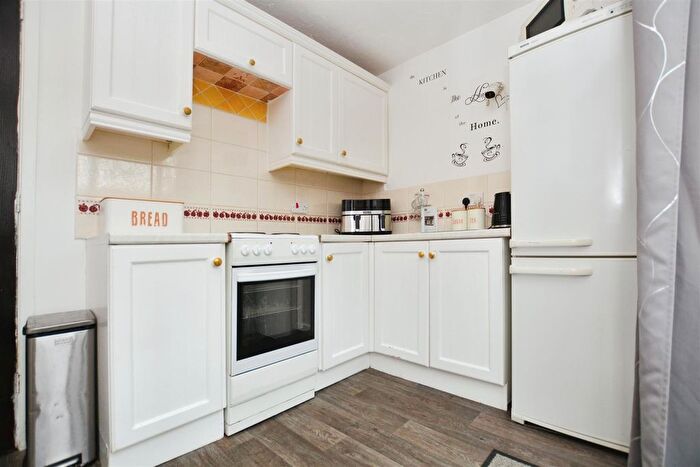 2 Bedroom Semi-Detached House For Sale In Rosemount Drive, Scunthorpe, DN16