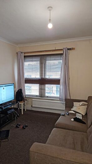 2 Bedroom Flat To Rent In Oundle Road, Woodston, Pe, PE2