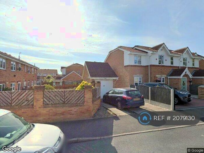 2 Bedroom End Of Terrace House To Rent In Parkside Road, Leeds, LS28