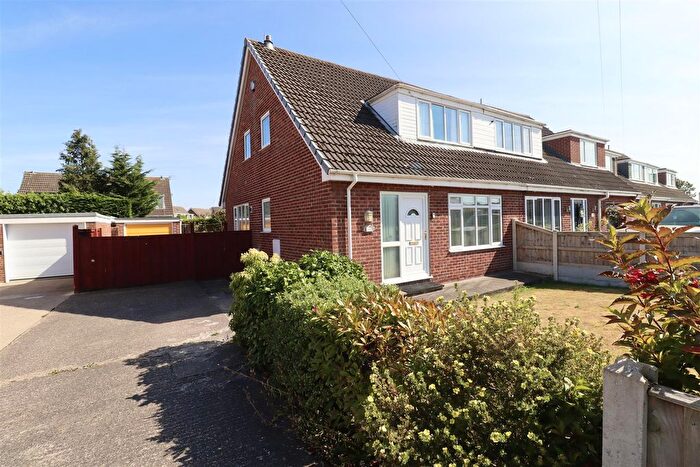 3 Bedroom Semi-Detached House For Sale In Baileywood Lane, Holme-On-Spalding-Moor, York, YO43