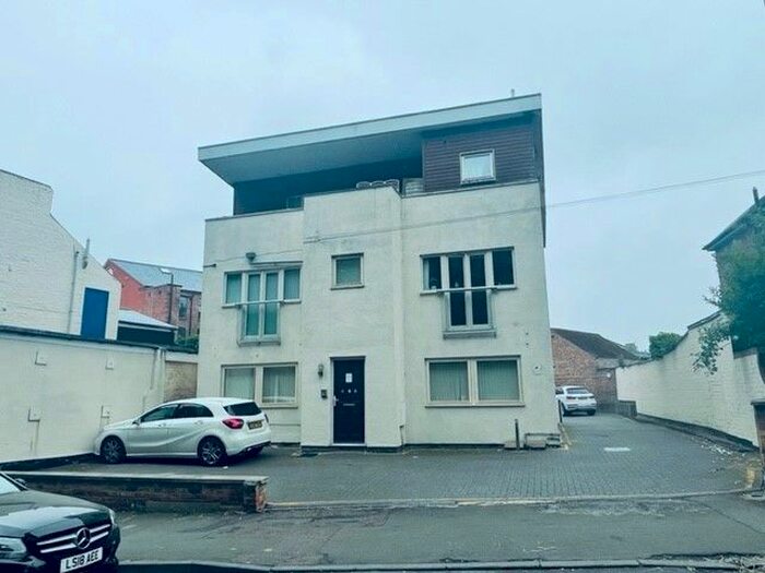 1 Bedroom Flat To Rent In Broad Green, Wellingborough, NN8