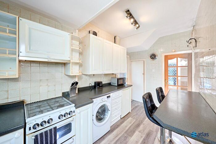 3 Bedroom End Of Terrace House For Sale In Greenhill Road, Allerton, L18