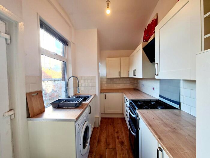 2 Bedroom End Of Terrace House To Rent In Barnsley Street, Offerton, Stockport, SK1