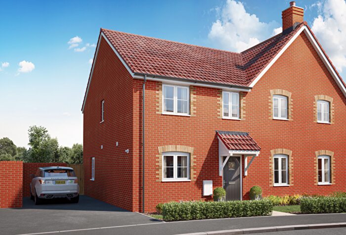 3 Bedroom Semi-Detached House For Sale In Tillet Way, Norwich, Norfolk, NR13