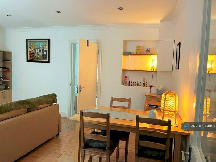 1 Bedroom Flat To Rent In Rheidol Terrace, Islington, N1