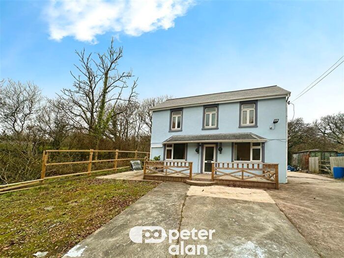 3 Bedroom Detached House To Rent In Aberkenfig, Bridgend, CF32