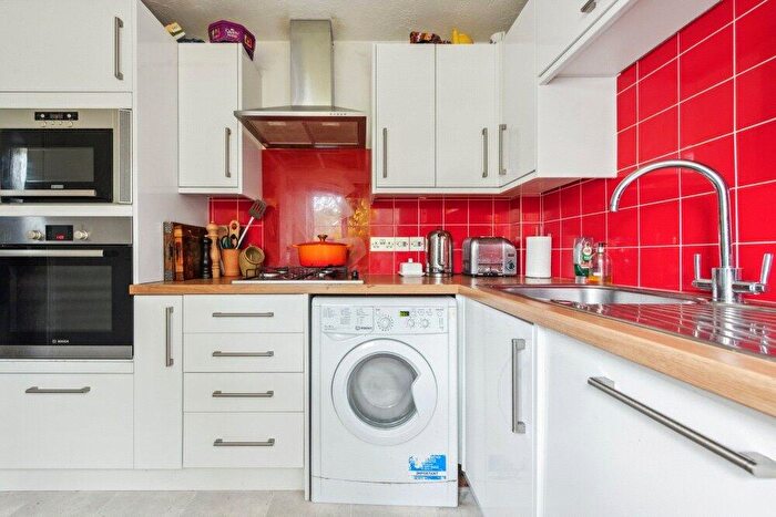 2 Bedroom Terraced House To Rent In Skene Close, Oxford, OX3