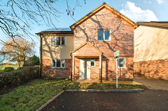 5 Bedroom Detached House For Sale In Highland Place, Minsterworth, Gloucester, GL2