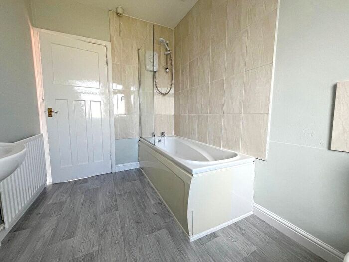 2 Bedroom Semi-Detached House For Sale In Spencer Street, Oadby, Leicester, LE2