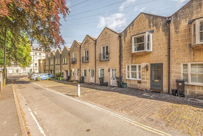 2 Bedroom Mews To Rent In Sydney Mews Sydney Place, BA2