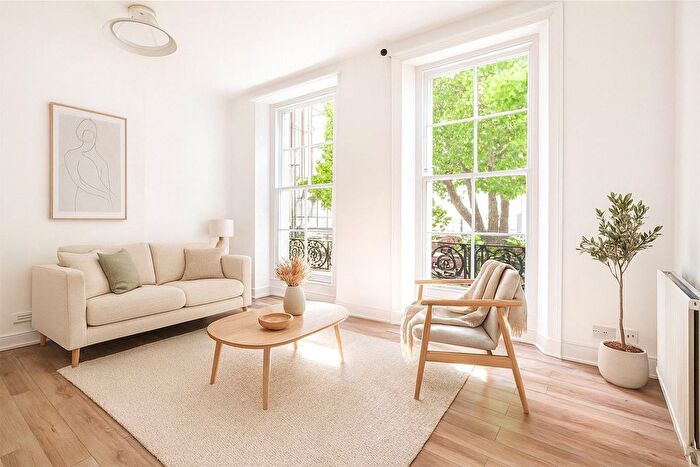 1 Bedroom Flat To Rent In Queensway, Bayswater, W2