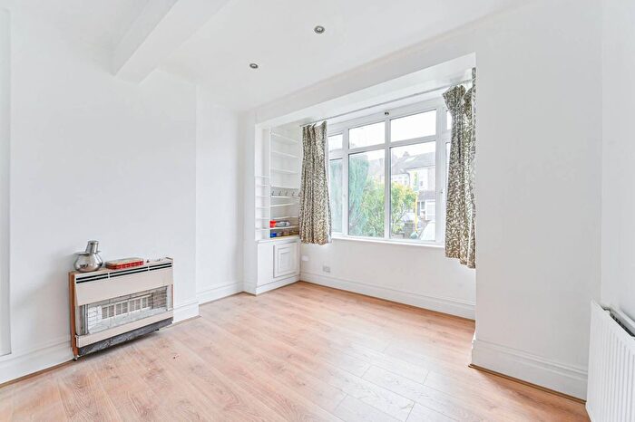 4 Bedroom Terraced House To Rent In Sherwood Avenue, Streatham Vale, London, SW16
