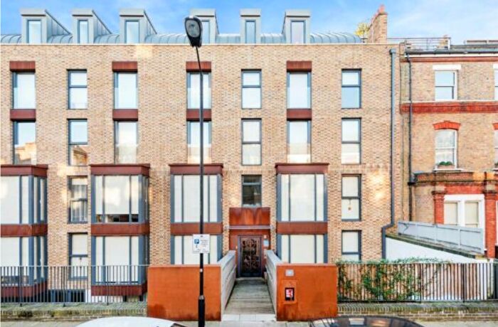 2 Bedroom Flat To Rent In Lanhill Road, London, W9