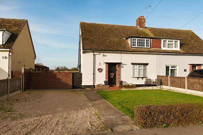 3 Bedroom Semi-Detached House For Sale In Ormonds Crescent, Woodham Ferrers, CM3