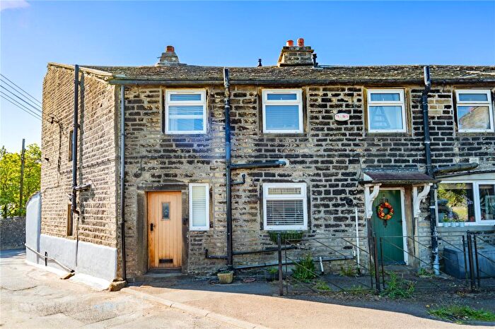 2 Bedroom End Of Terrace House For Sale In Hubberton Green, Sowerby Bridge, West Yorkshire, HX6