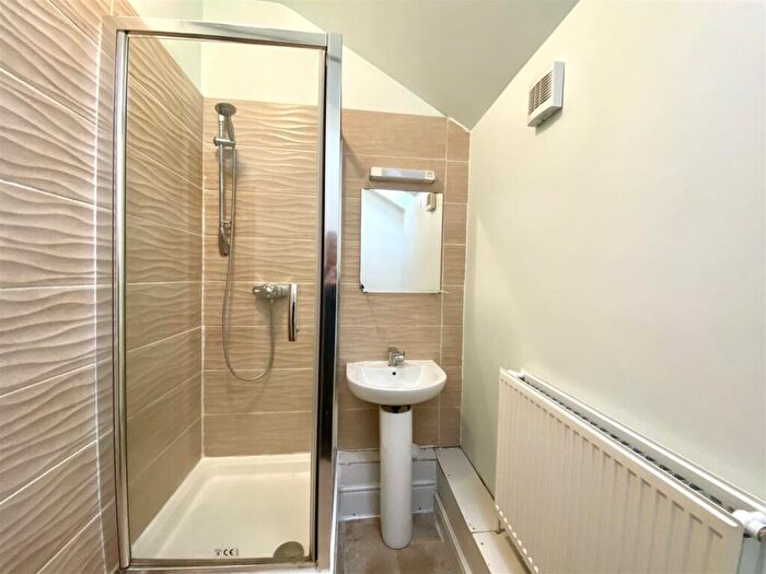 2 Bedroom Apartment To Rent In Moon Street, Stokes Croft, Bristol, BS2