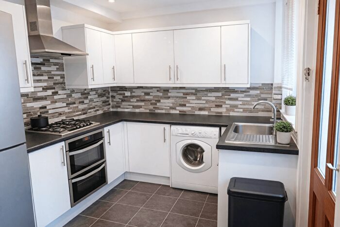 2 Bedroom Semi Detached House To Rent In Dunlop Avenue, Lenton, Nottingham, NG7