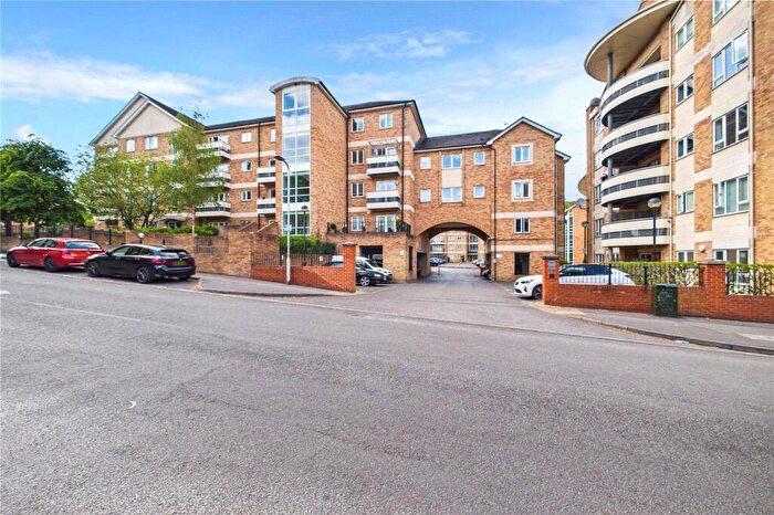 2 Bedroom Apartment To Rent In Branagh Court, Reading, Berkshire, RG30