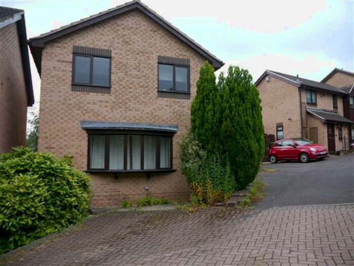 4 Bedroom Detached House To Rent In Horton Close, Rodley, Leeds, LS13