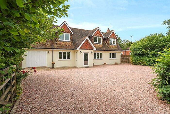 4 Bedroom Detached House For Sale In The Ride, Ifold, RH14