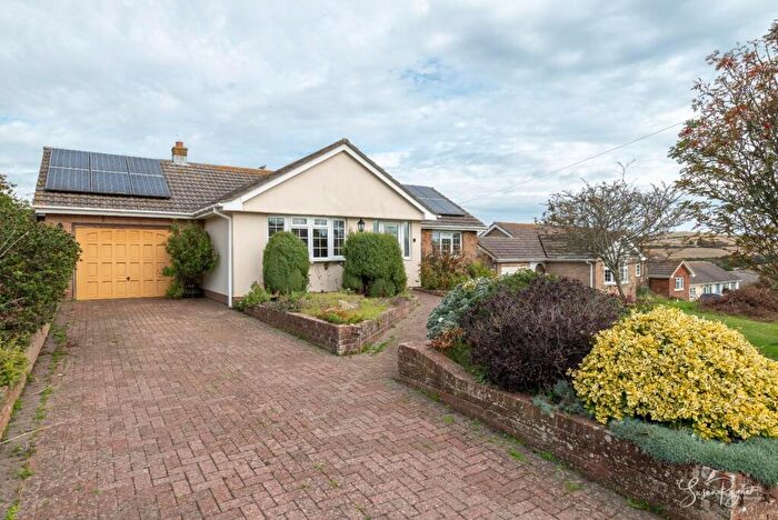 3 Bedroom Detached Bungalow For Sale In Laceys Lane, Niton, PO38