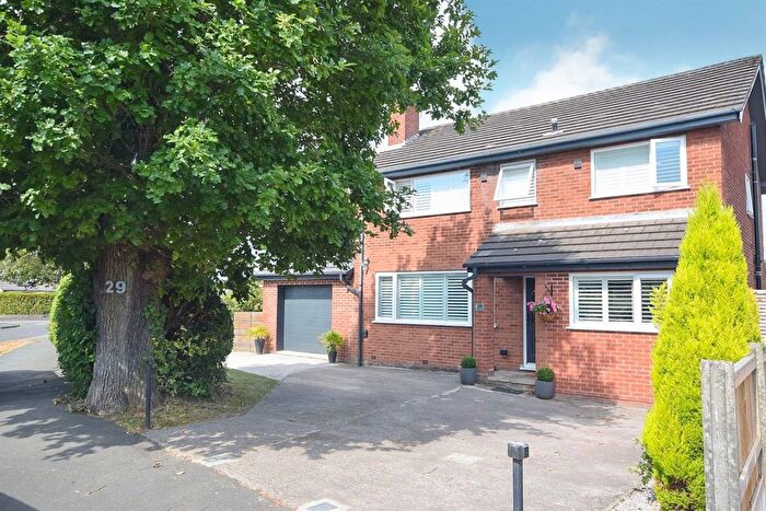 4 Bedroom Detached House For Sale In Radnormere Drive, Cheadle Hulme, SK8