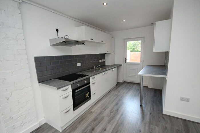 2 Bedroom Flat To Rent In Wargrave Road, Newton-Le-Willows, WA12