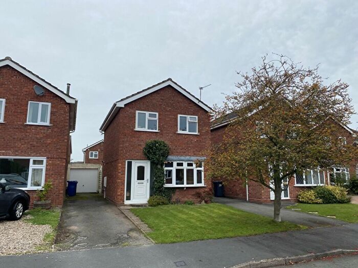 3 Bedroom Detached House For Sale In Park Road, Barton Under Needwood, DE13