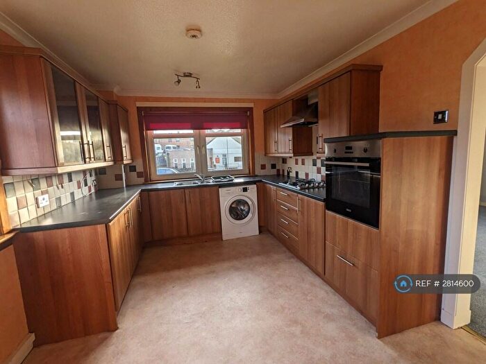 2 Bedroom Flat To Rent In Field St, Hamilton, ML3