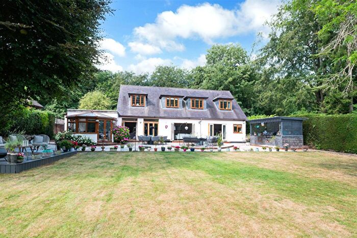 5 Bedroom Detached House For Sale In Park Road, Banstead, SM7
