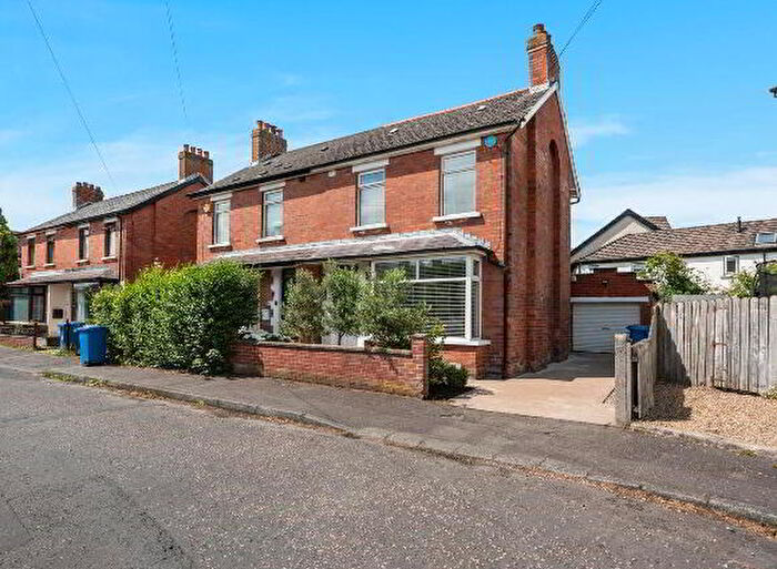 3 Bedroom Semi-Detached House For Sale In Loopland Drive, Belfast, BT6