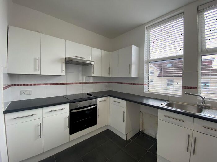 2 Bedroom Apartment To Rent In Palmerston Road, Bournemouth, BH1