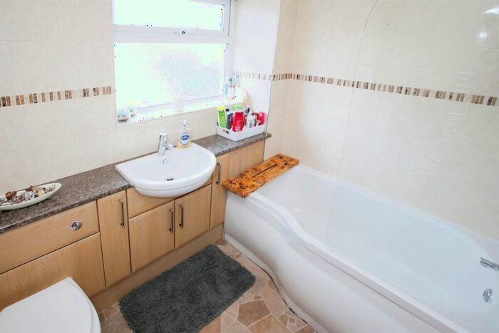 5 Bedroom Semi-Detached House For Sale In St. James Close, Maesycwmmer, Hengoed, CF82