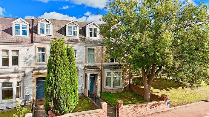 5 Bedroom Detached House For Sale In Durham Road, Gateshead, NE8