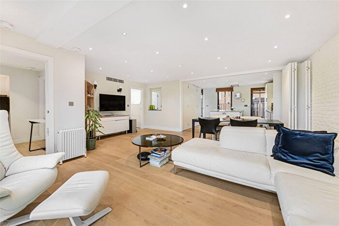 3 Bedroom Flat To Rent In Richmond Buildings, London, W1D