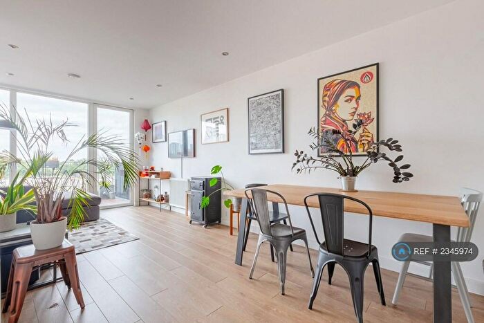 1 Bedroom Flat To Rent In Staith Court, London, E3