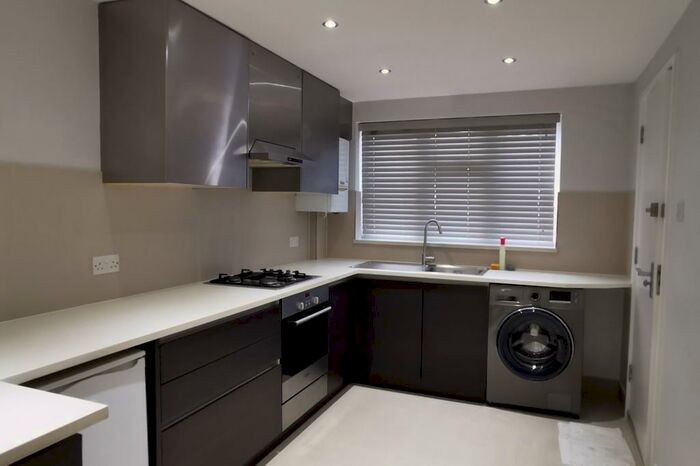 1 Bedroom Flat To Rent In Burnley Road, Dollis Hill, London, NW10