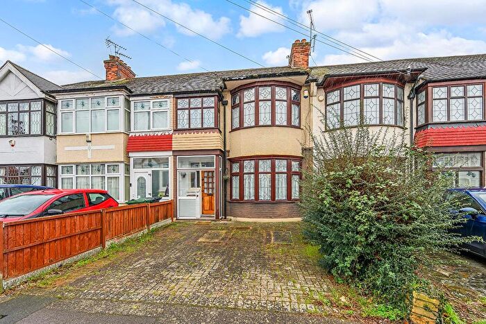 4 Bedroom Terraced House For Sale In Coningsby Gardens, Highams Park, E4
