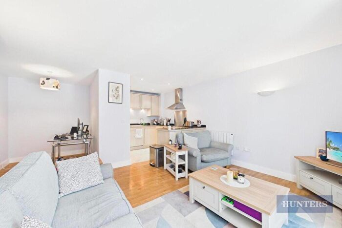 2 Bedroom Flat For Sale In Channel Way, Southampton, SO14