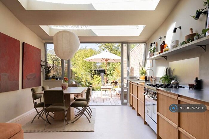 3 Bedroom Terraced House To Rent In Pembroke Road, London, E17