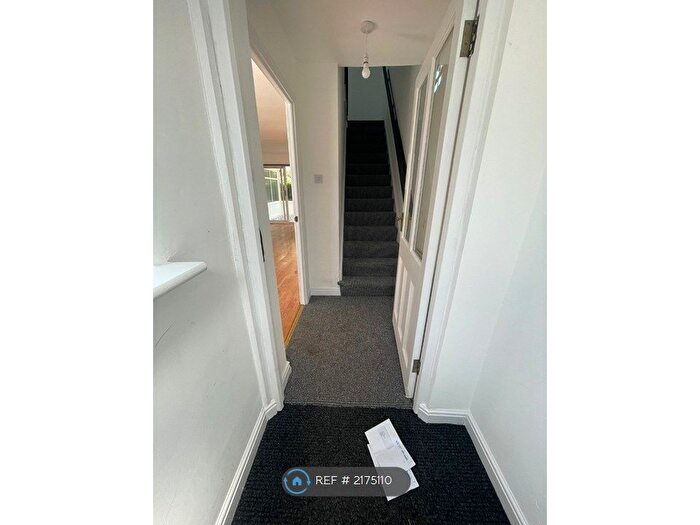 3 Bedroom Semi-Detached House To Rent In Castle Court, Ashton-Under-Lyne, OL6