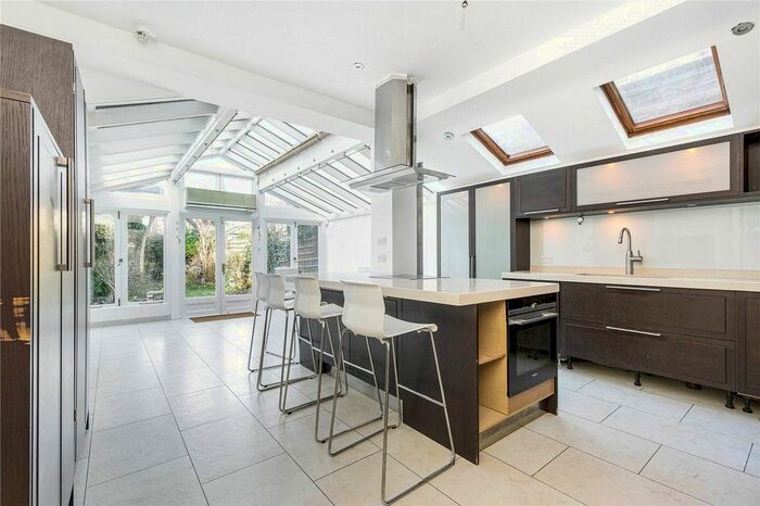 6 Bedroom Terraced House To Rent In Inglethorpe Street, Fulham, SW6