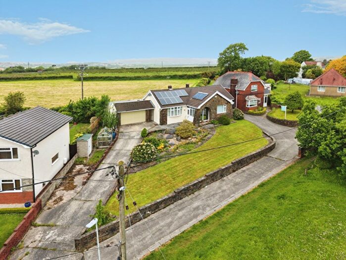 3 Bedroom Detached Bungalow For Sale In Gors Road, Penllergaer, Swansea, West Glamorgan, SA4