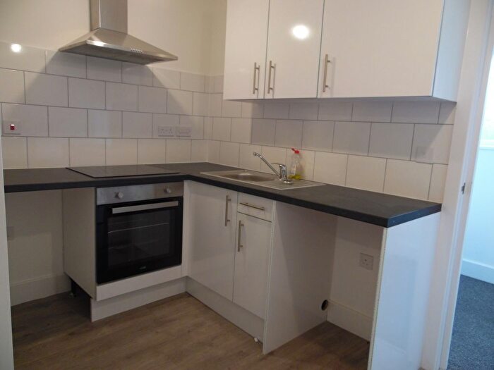 1 Bedroom Flat To Rent In Salisbury Street, Fordingbridge, Hampshire, SP6