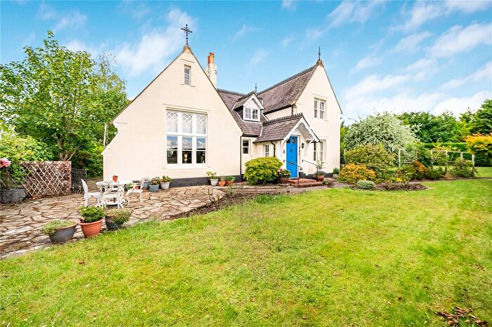 3 Bedroom Detached House For Sale In Duncton, Petworth, West Sussex, GU28